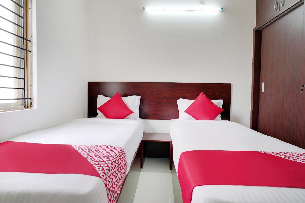 Oyo 41102 Hyderabad Elite Hotel Haidar Sahibguda Bagian luar foto