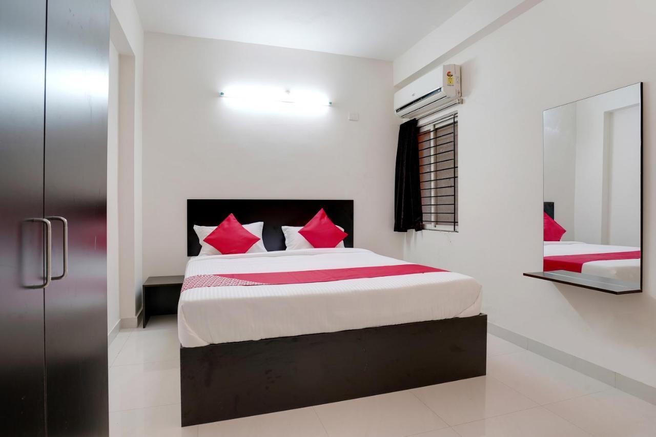 Oyo 41102 Hyderabad Elite Hotel Haidar Sahibguda Bagian luar foto