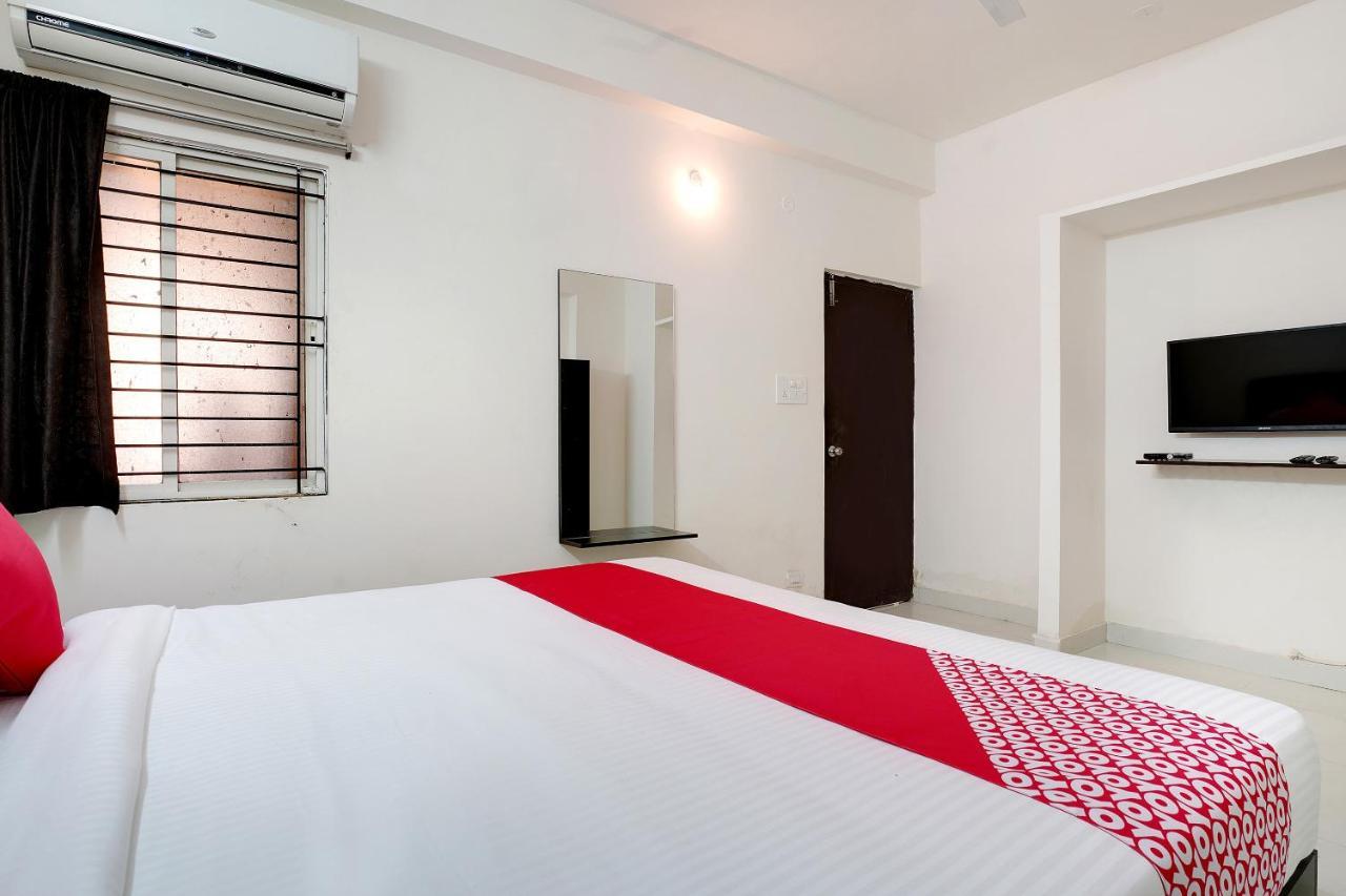 Oyo 41102 Hyderabad Elite Hotel Haidar Sahibguda Bagian luar foto