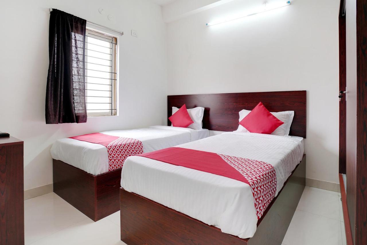 Oyo 41102 Hyderabad Elite Hotel Haidar Sahibguda Bagian luar foto