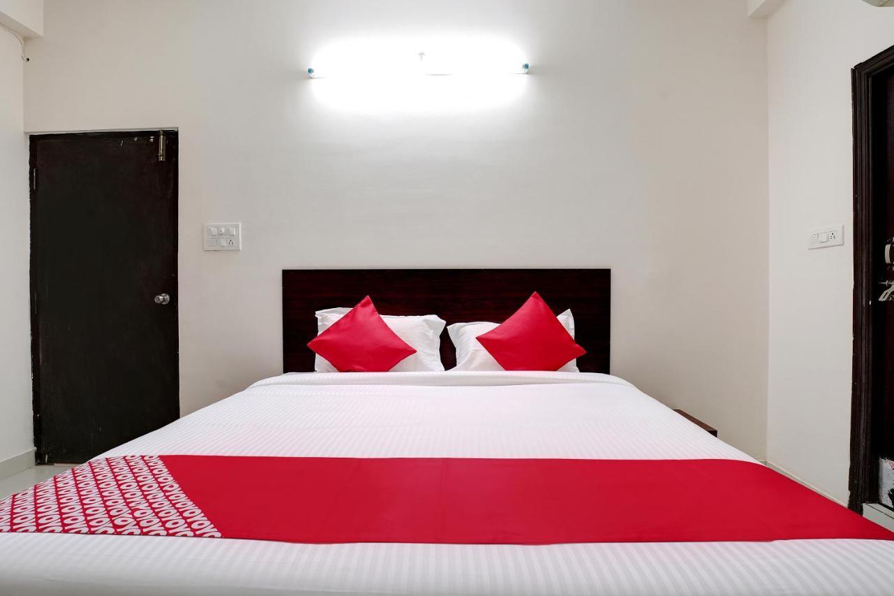 Oyo 41102 Hyderabad Elite Hotel Haidar Sahibguda Bagian luar foto