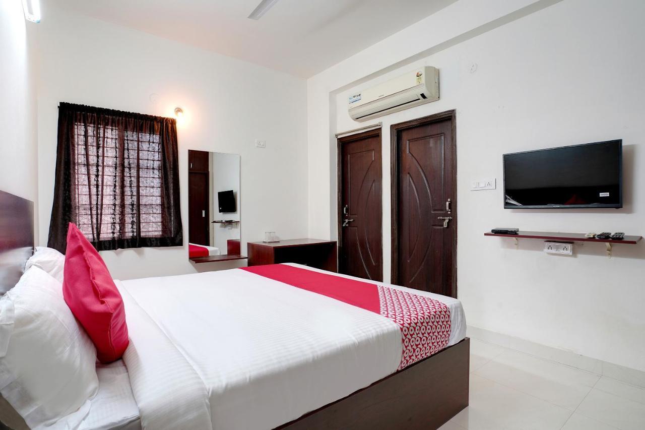 Oyo 41102 Hyderabad Elite Hotel Haidar Sahibguda Bagian luar foto